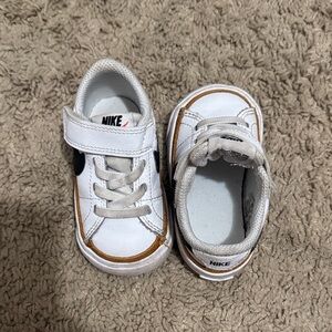 Nike Kids White and Tan Sneakers